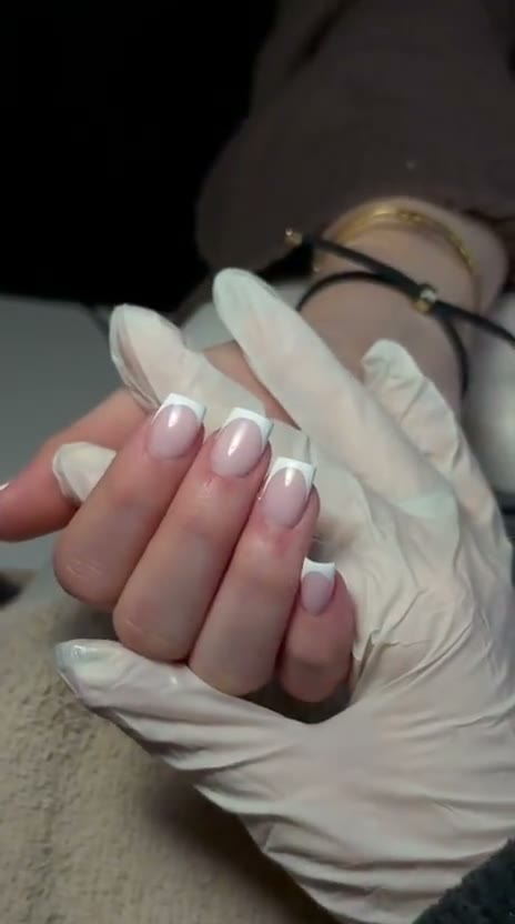 French manucure en vidéo — Xela Nails Genève